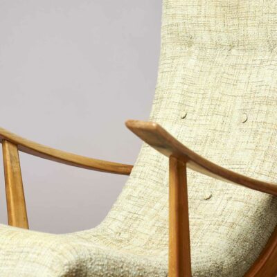 wooden-lounge-chair-dutch-design