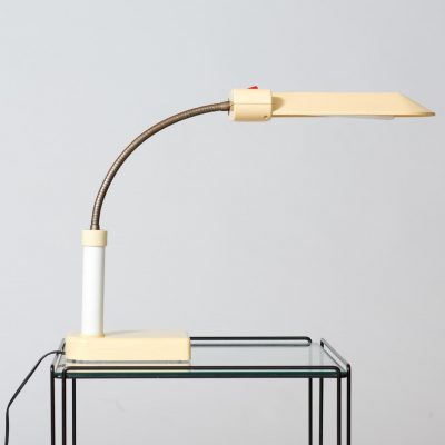 plastic-desk-lamp-1970s