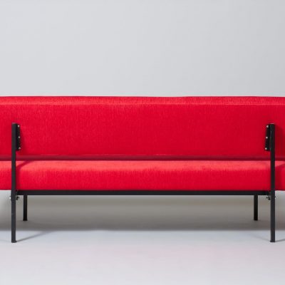 red-midcentury-design-sofa-gijs-van-der-sluis