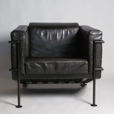 Harvink-Lounge-chair-modernist