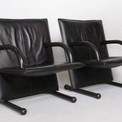 Arflex-Set-Leather-lounge-chairs