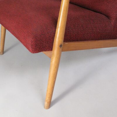 midcentuiry-modern-scandinavian-lounge-chair-wood-fabric
