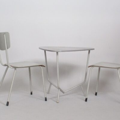 Auping-table-wim-rietveld-tubular-chairs
