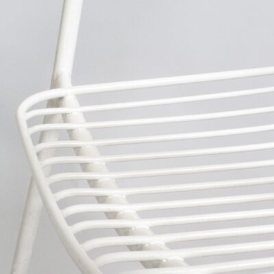 white-metal-chairs-white-modernist