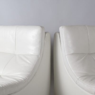 lounge-set-in-white-leather