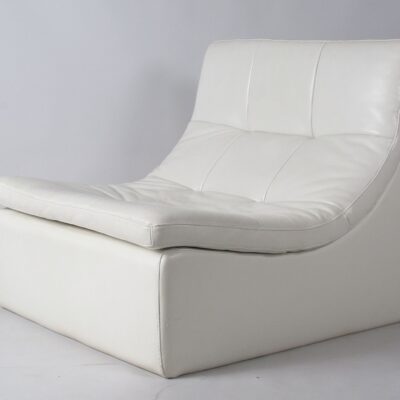 lounge-set-white-leather-postmodern