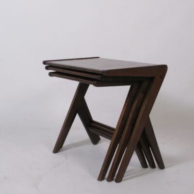 modernist-set-of-tables-mimi-set