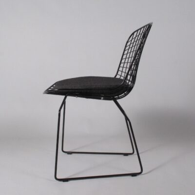 modernist-wired-chairs-Harry-Bertoia-Style