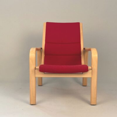 swedese-lounge-chair-red-ekstrom