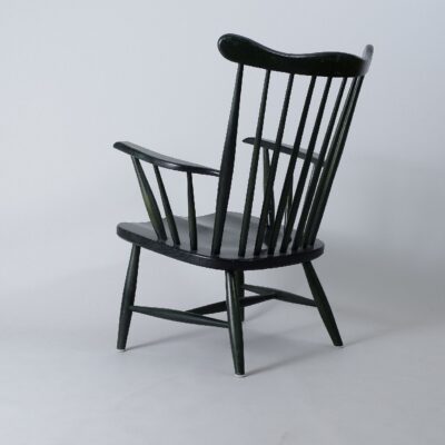 vintage-spine-chair-dark-green