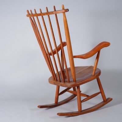 spine-chair-solid-wood-midcentury