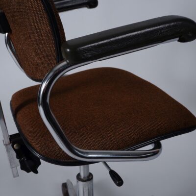 brown-fabric-tubular-frame-office-chair