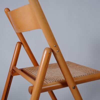 folding-chair-1980s-midcentury-style